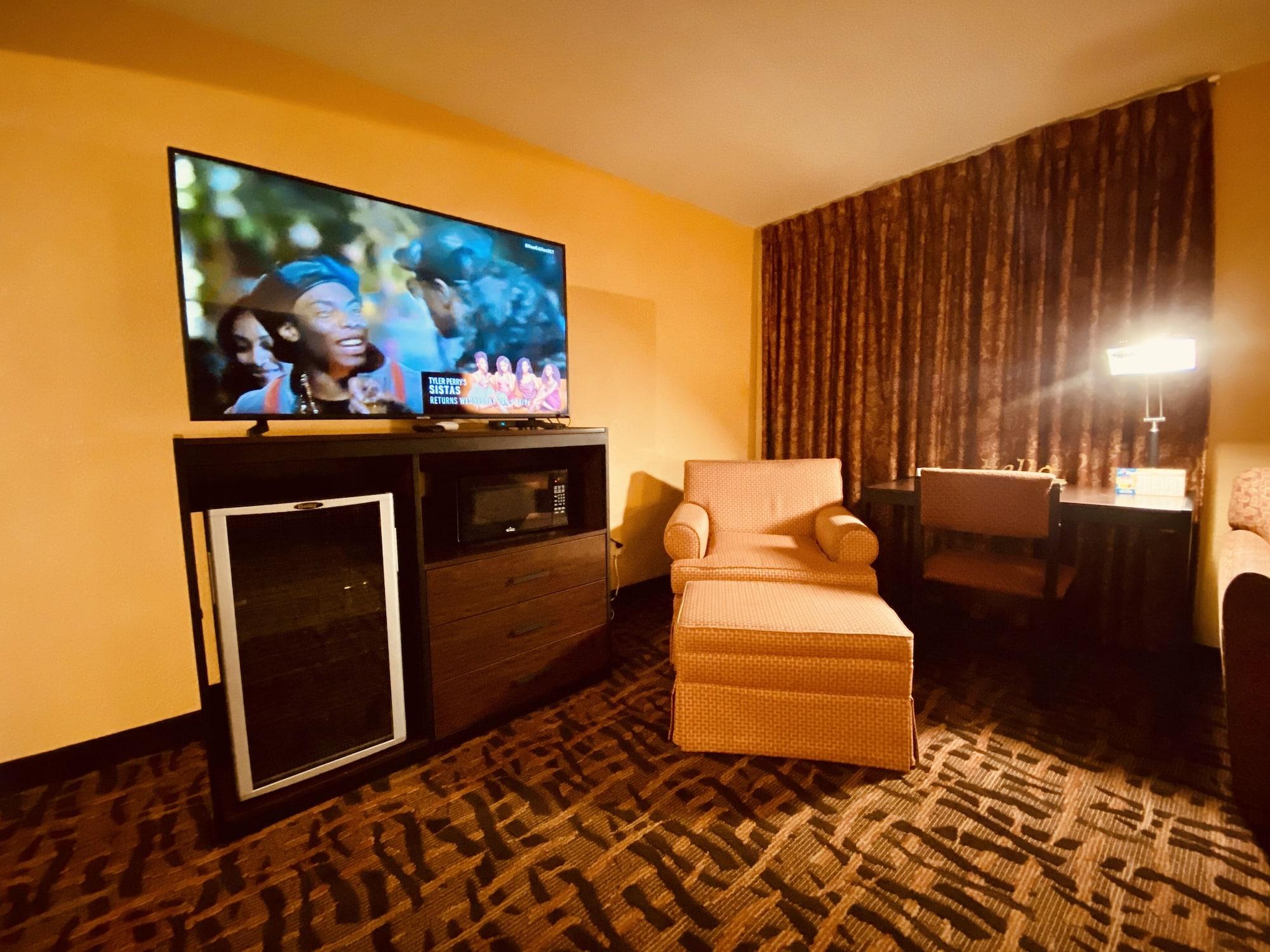 Super 8 By Wyndham Lawrence Ku Hotel Exterior photo